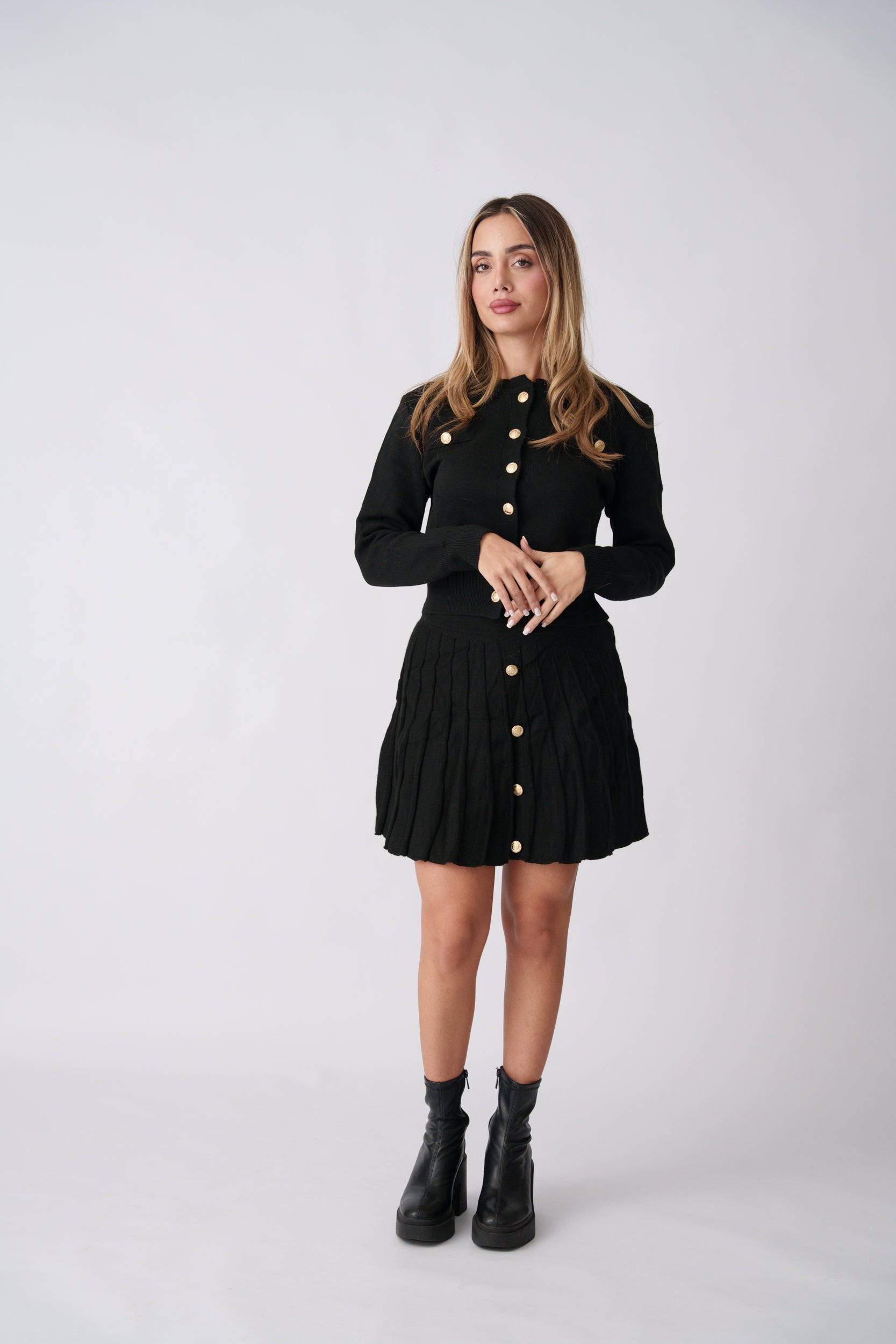 Soft Knit Pleated Set –  Black