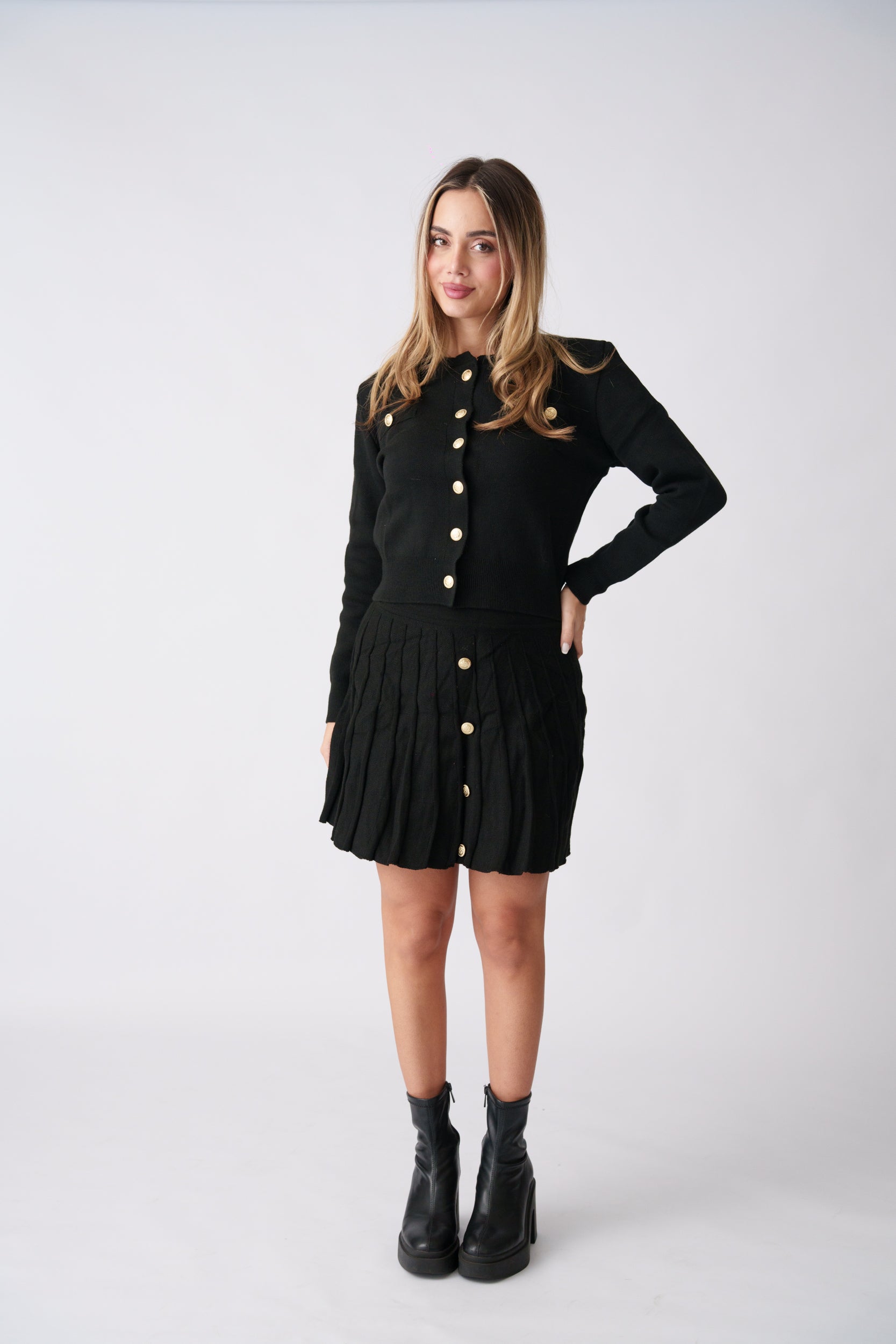 Soft Knit Pleated Set –  Black