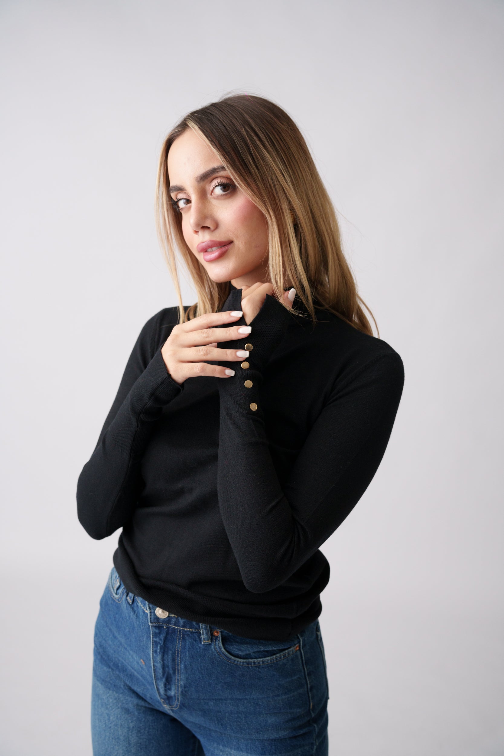 Mid Neck Button Detail Knit Top – Black