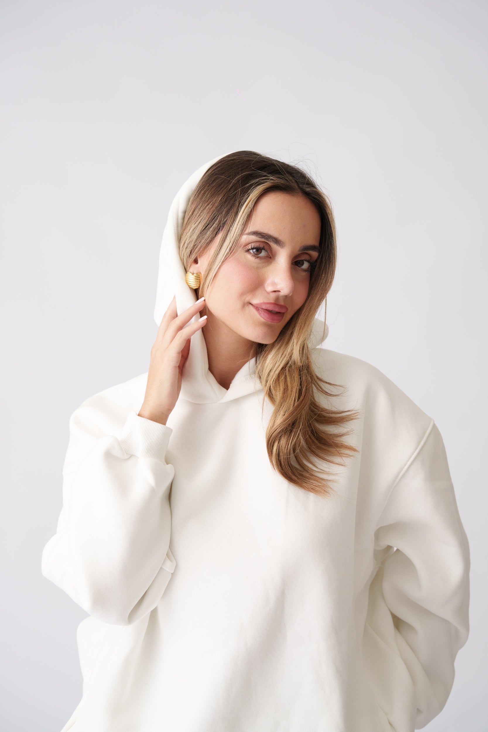 Basic Hoodie –  White