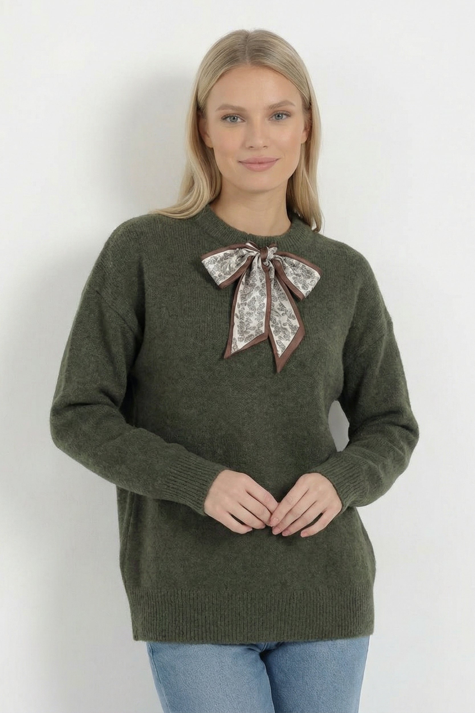 Soft Knit Round Neck Top with Scarf