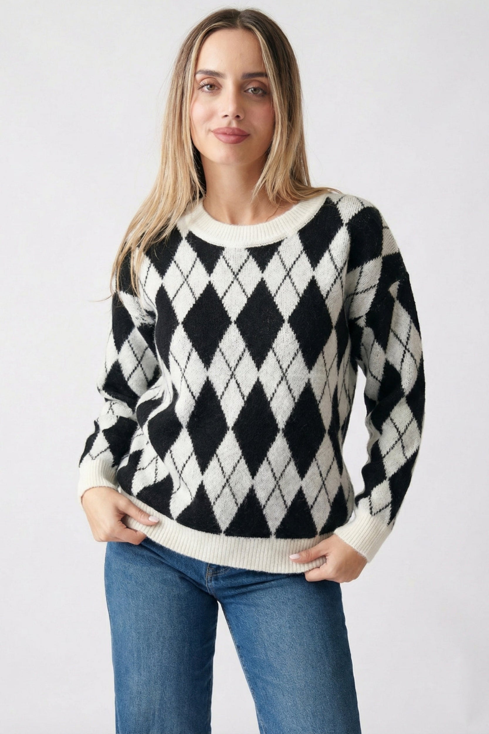 Argyle Knit Sweater – White & Black